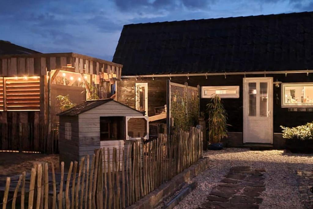 Wellness Chalet Met Jacuzzi, Sauna, Omheinde Tuin, سينت انالاند المظهر الخارجي الصورة