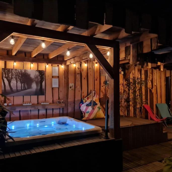 Wellness Chalet Met Jacuzzi, Sauna, Omheinde Tuin, سينت انالاند المظهر الخارجي الصورة