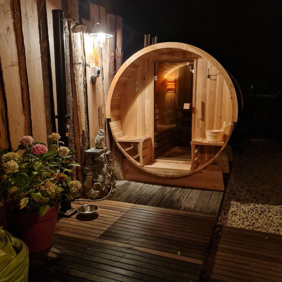 Wellness Chalet Met Jacuzzi, Sauna, Omheinde Tuin, سينت انالاند المظهر الخارجي الصورة